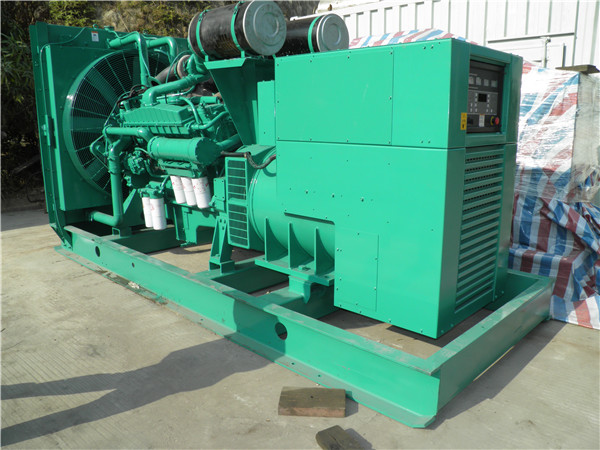 兴和发电车出租-柴油发电机散热器怎样散热