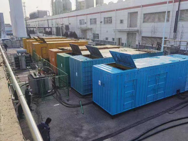 兴和380V和690V电压的电缆线相同吗？