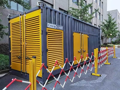 兴和如何使用转速表检查发动机的转速？