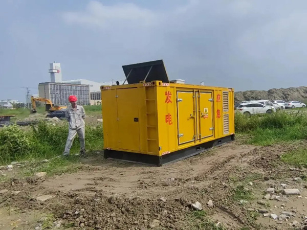 兴和200KW柴油发电机机组每小时的油耗量受哪些因素影响？